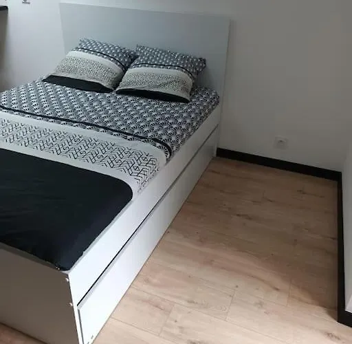 Apartment Atypique Et Calme