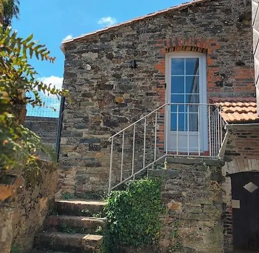 Apartment Atypique Et Calme